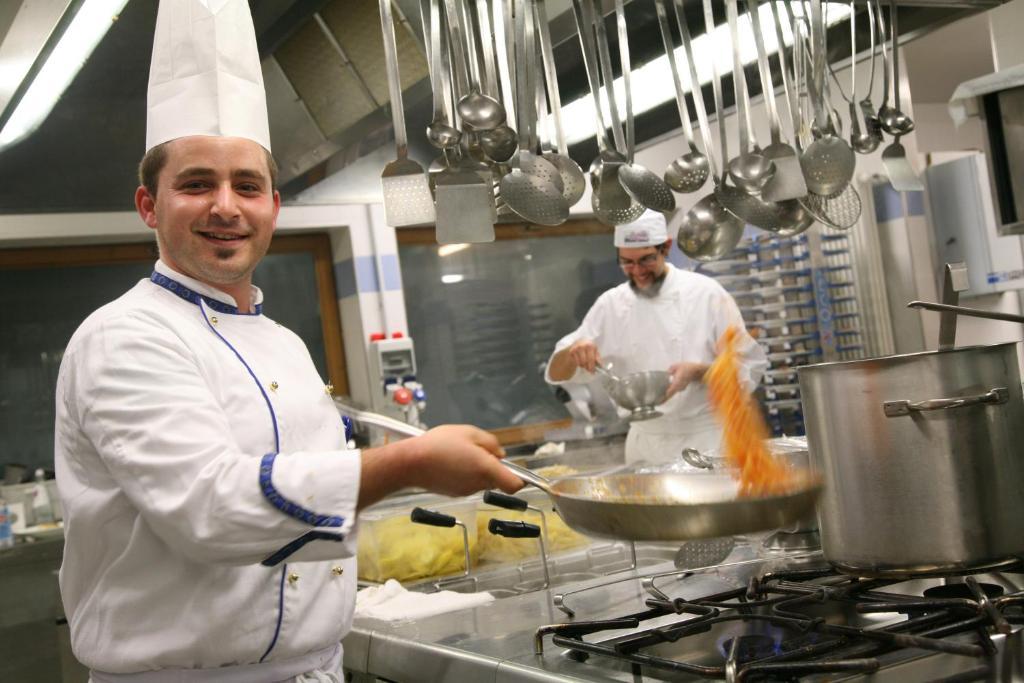 Hotel Shandranj Tesero Εξωτερικό φωτογραφία